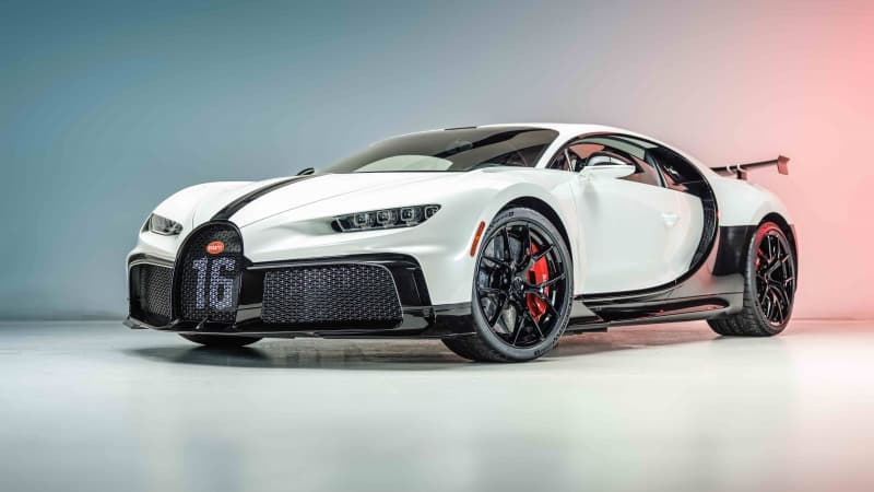 Bugatti Chiron Pur Sport Aesthetic Wallpaper