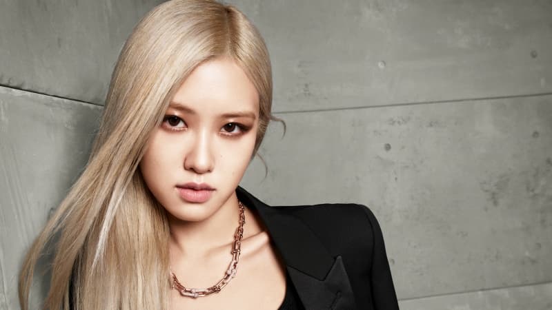 Rose (Blackpink) Blonde Wallpaper