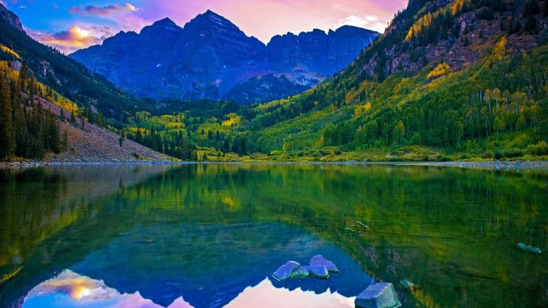 Rocky Mountains Lake Wallpaper