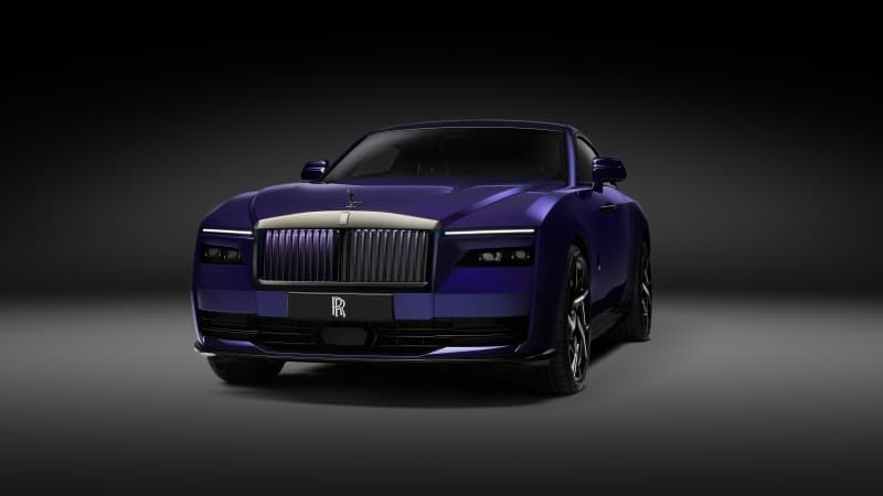 Rolls-Royce Black Badge Spectre 2025 Wallpaper