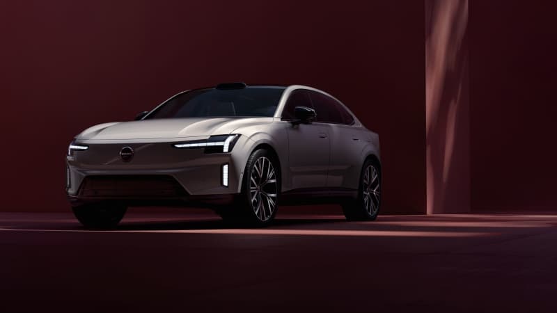 Volvo ES90 Electric Sedan Wallpaper