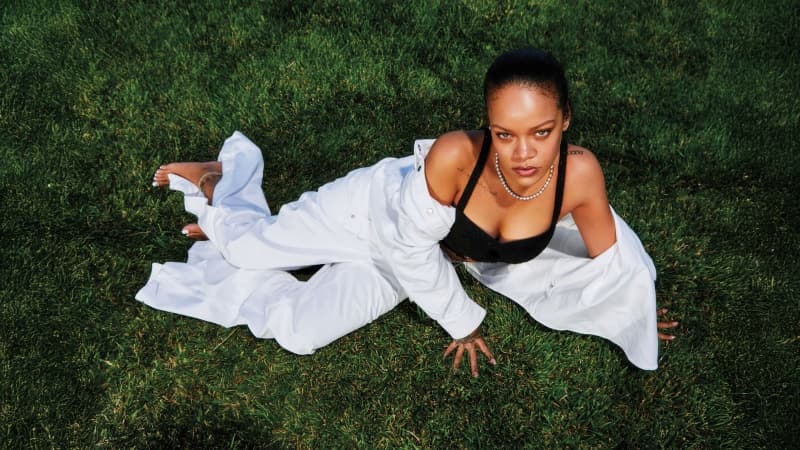 Rihanna Harper's Bazaar Wallpaper