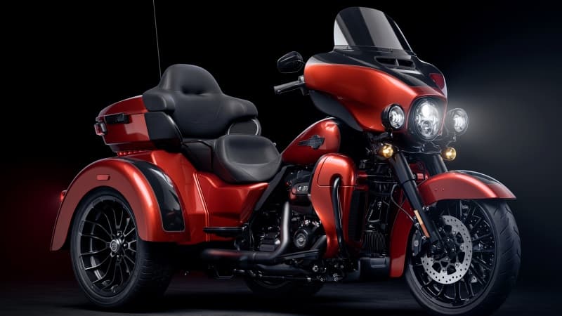 Harley-Davidson Tri Glide Ultra 2025 Wallpaper