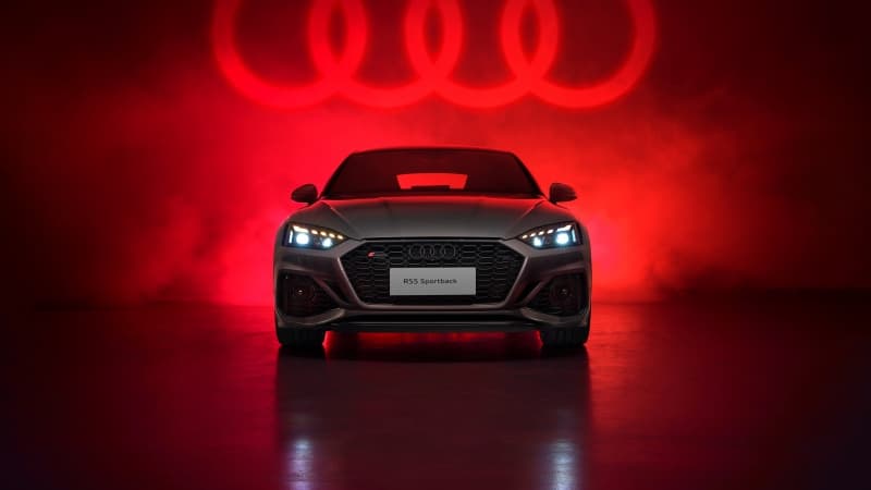 Audi RS 5 Sportback Red aesthetic Wallpaper