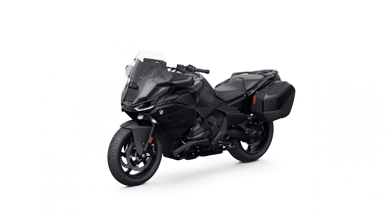 BMW R 1300 RT Triple Black 2025 Wallpaper