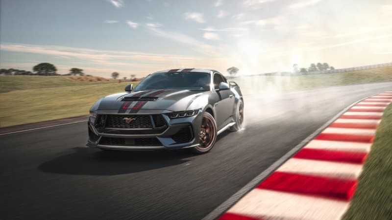 Ford Mustang GT Performance 2025 Wallpaper
