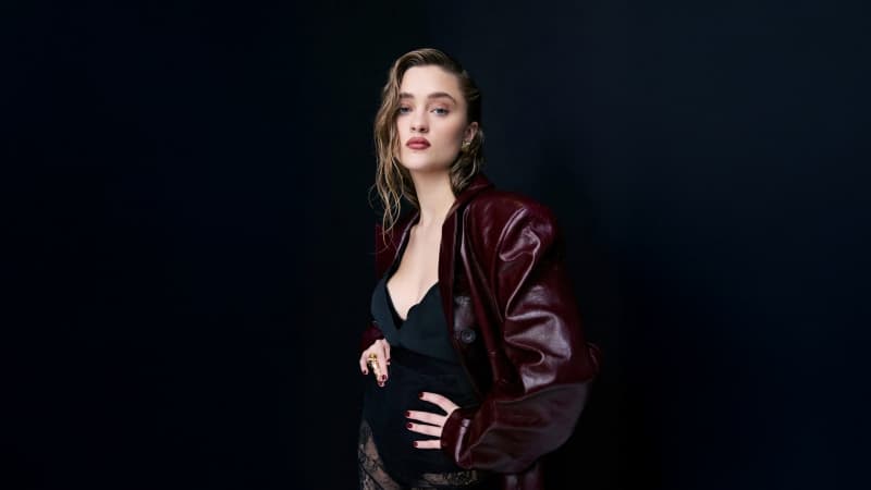 Lizzy Greene Dark background Wallpaper