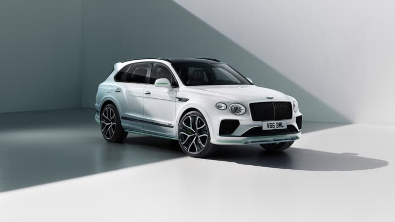 Bentley Bentayga Speed 2025 Wallpaper
