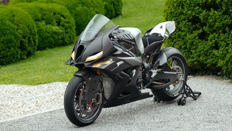 BMW Motorrad Concept RR Outdoor Wallpaper