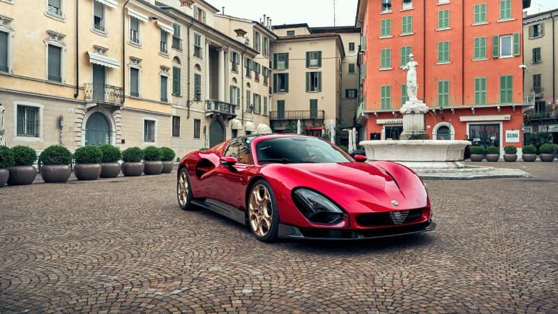 Alfa Romeo 33 Stradale Italy Wallpaper