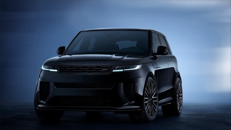 Range Rover Sport SV Black Edition Wallpaper