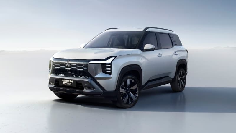 Mitsubishi Destinator 2026 Wallpaper