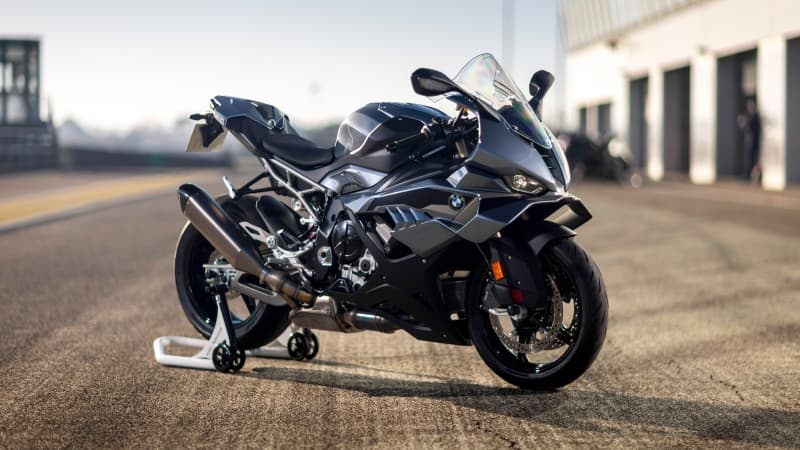 BMW S 1000 RR Sport 2025 Wallpaper