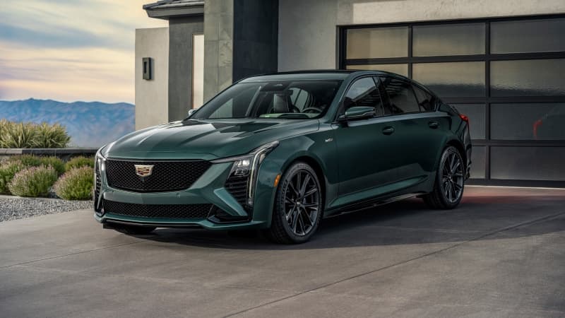Cadillac CT5-V 8K Wallpaper