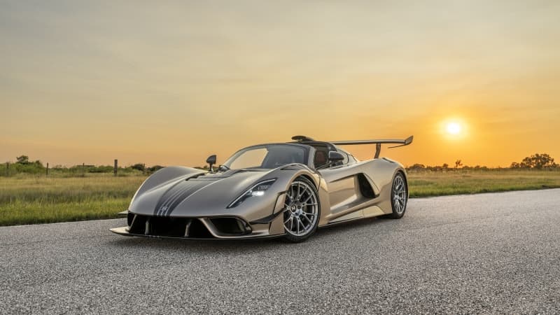 Hennessey Venom F5 Revolution LF 2025 Wallpaper