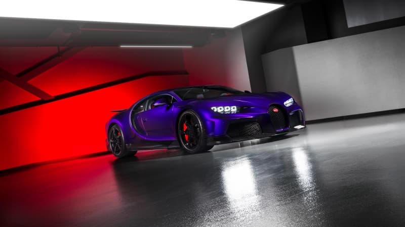 Bugatti Chiron Super Sport Purple car Wallpaper