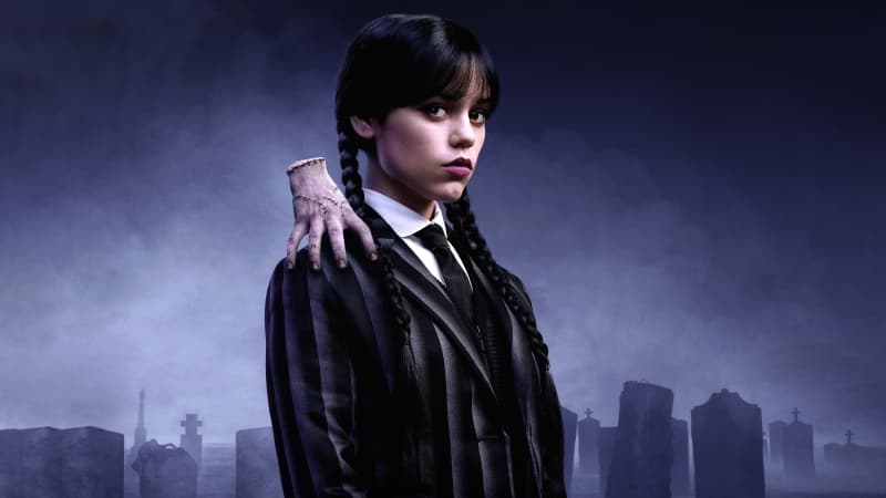 Jenna Ortega Thing (Wednesday) Wallpaper