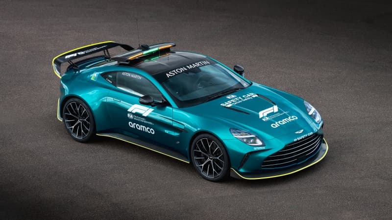Aston Martin Vantage S F1 Safety Car Wallpaper