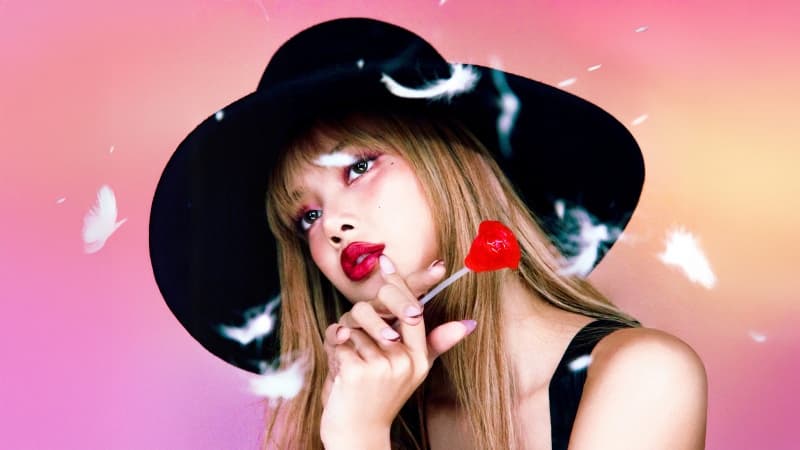Lisa Red Rose Wallpaper