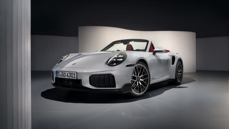 Porsche 911 Turbo S Cabriolet 2025 Wallpaper