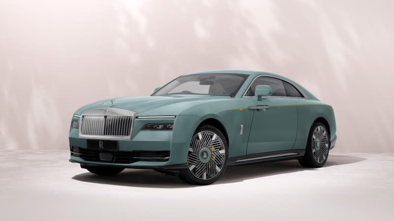 Rolls-Royce Spectre Primavera Reverie Wallpaper