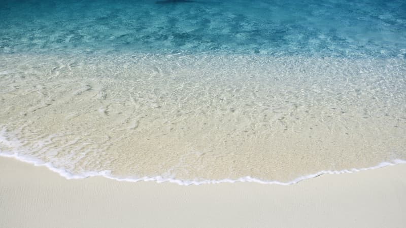 OS X Lion Beach Wallpaper
