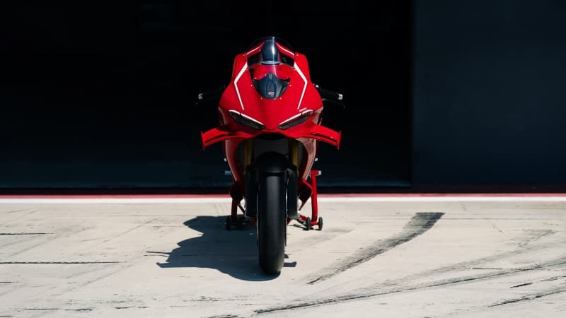 2026 Ducati Panigale V4 R Wallpaper
