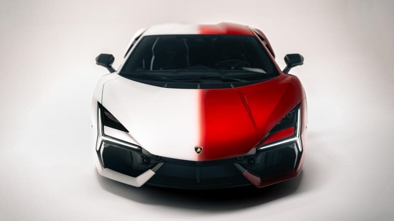 Lamborghini Revuelto Animae 8K Wallpaper