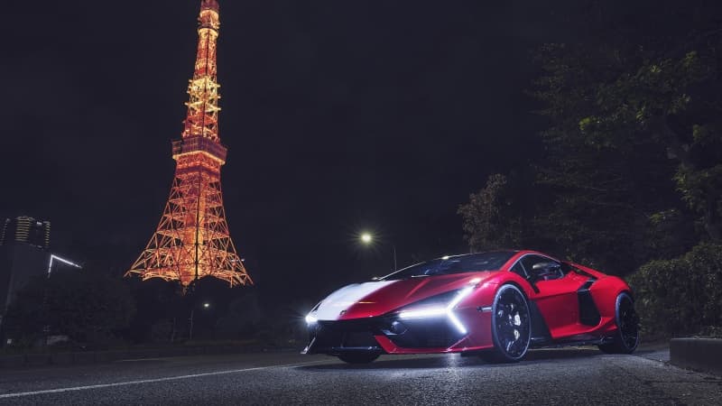 Lamborghini Revuelto Animae Tokyo Tower Wallpaper