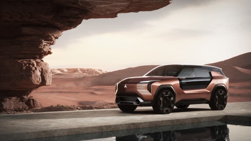 Mitsubishi Elevance Concept 8K Wallpaper