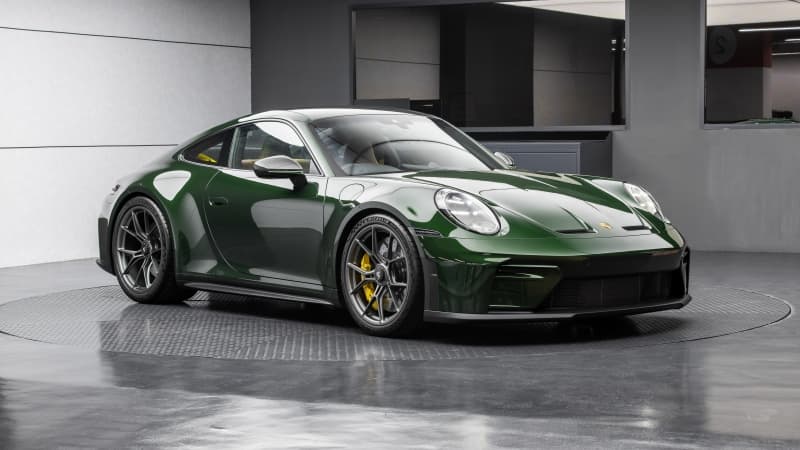 Porsche 911 GT3 Touring 2025 Wallpaper
