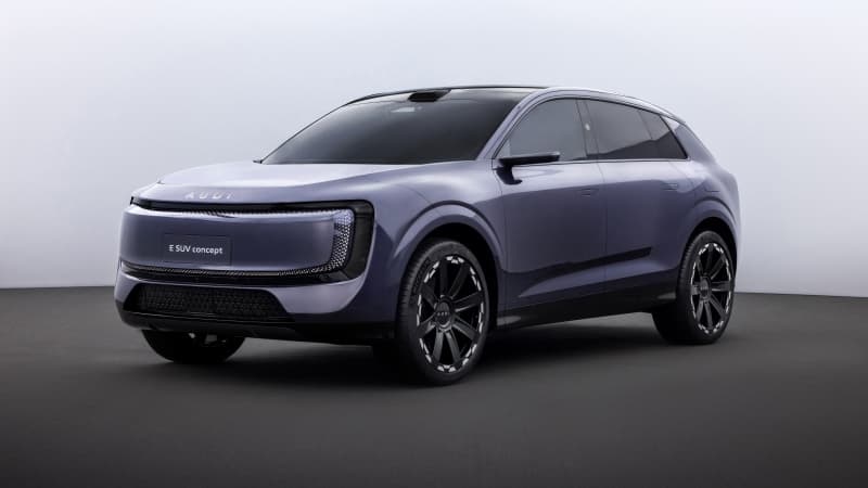 AUDI E SUV Concept 2025 Wallpaper