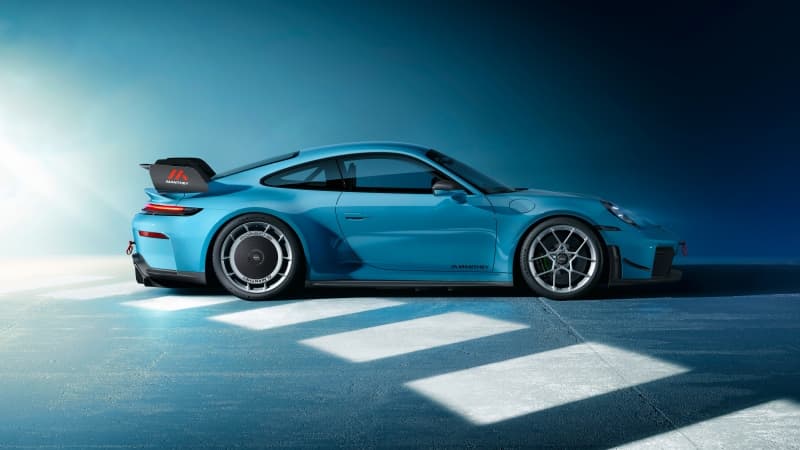 Porsche 911 GT3 with Manthey Kit 2025 Wallpaper