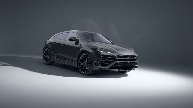 Lamborghini Urus SE Esteso Novitec Wallpaper