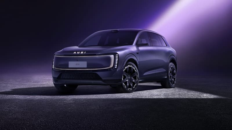 AUDI E7X Electric SUV Wallpaper