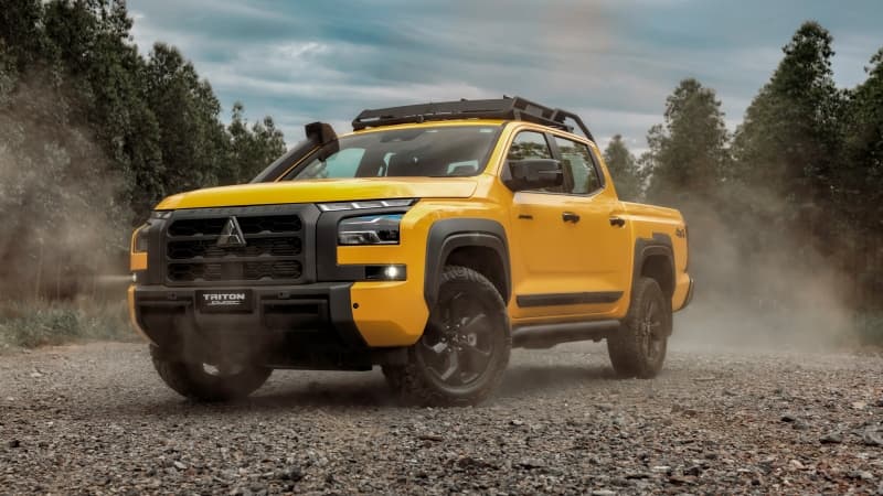 Mitsubishi Triton Savana 2026 Wallpaper