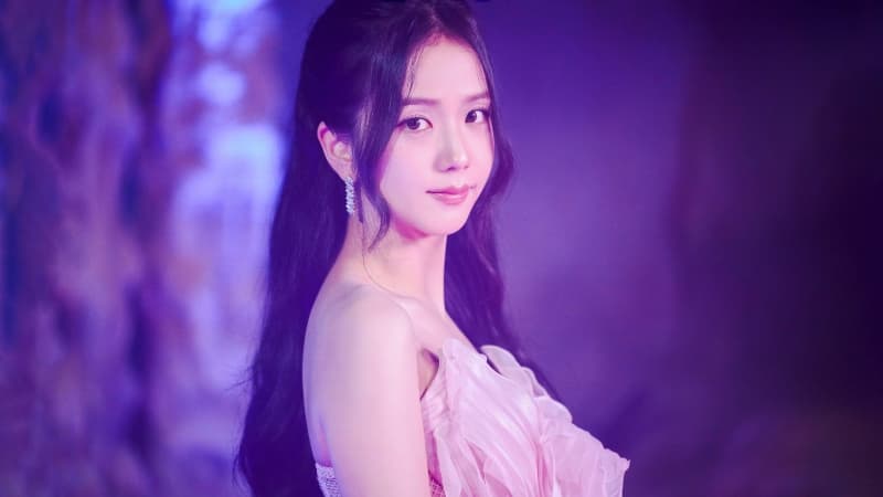 Jisoo Purple aesthetic Wallpaper