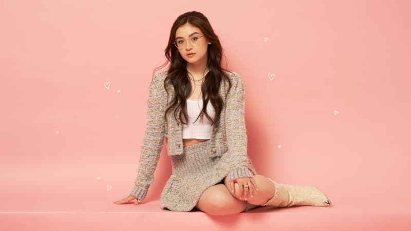 Anna Cathcart Peach background Wallpaper