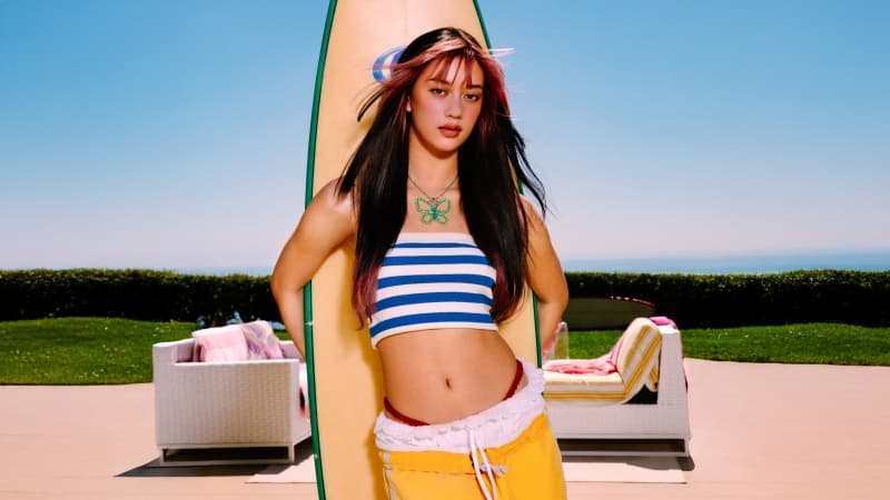 Megan (KATSEYE) Teen Vogue Wallpaper