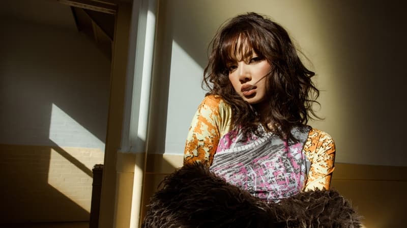 Lisa Cover shoot Wallpaper