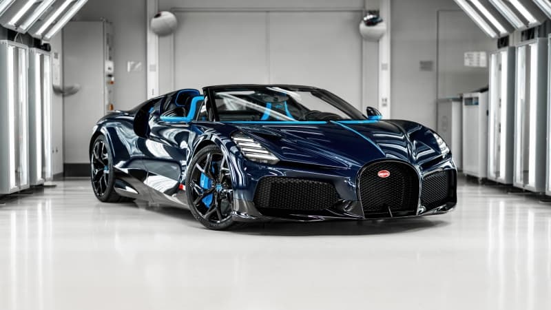 Bugatti W16 Mistral Blue and Black Wallpaper