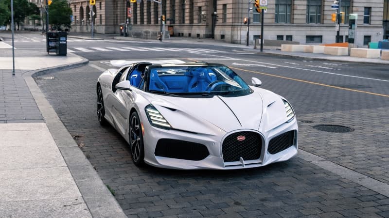 Bugatti W16 Mistral Toronto Wallpaper