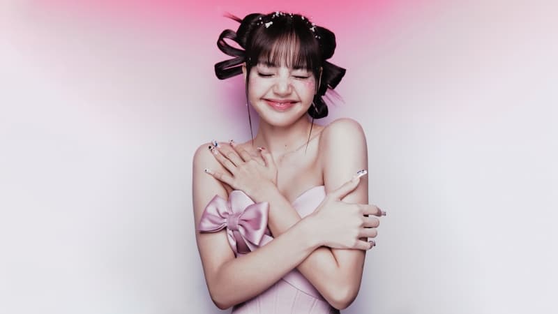 Lisa Cute smile Wallpaper