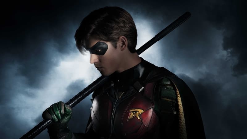Brenton Thwaites Dick Grayson Wallpaper