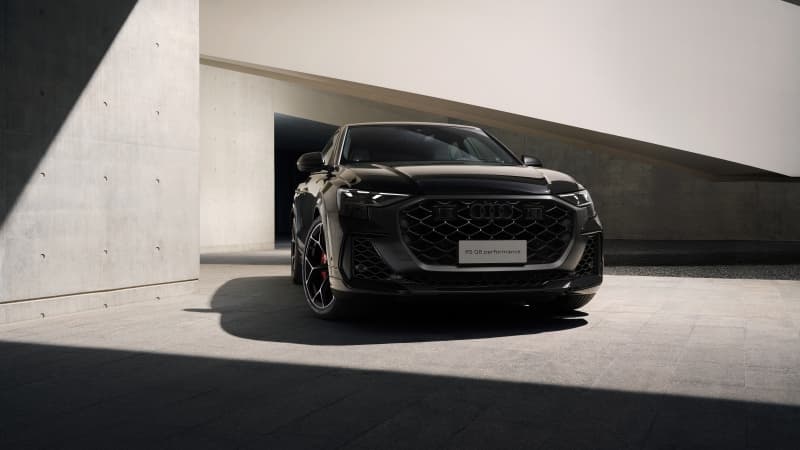 Audi RS Q8 performance 5K Wallpaper
