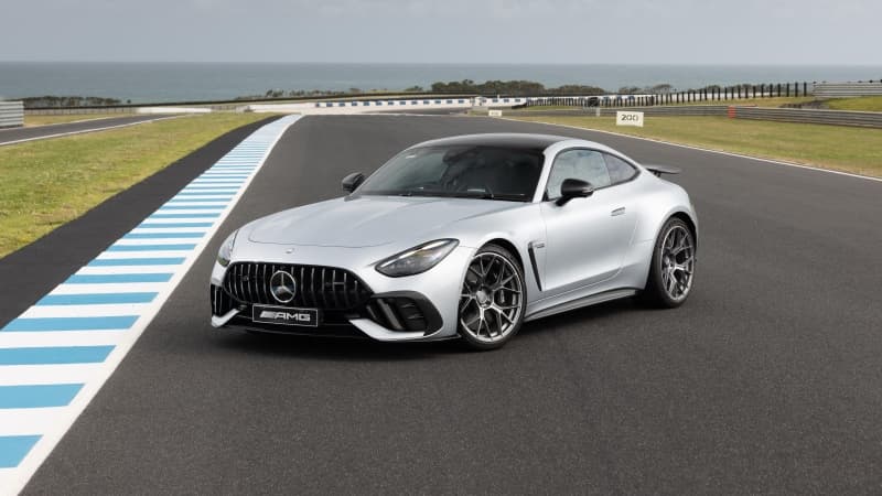 Mercedes-AMG GT 63 PRO 4MATIC+ 2026 Wallpaper