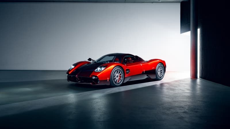 Pagani Utopia Red cars Wallpaper