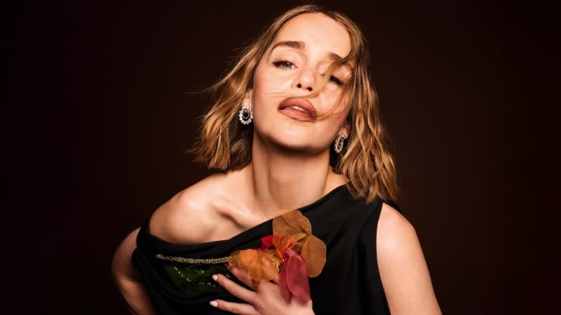 Emilia Clarke Hunger Magazine Wallpaper