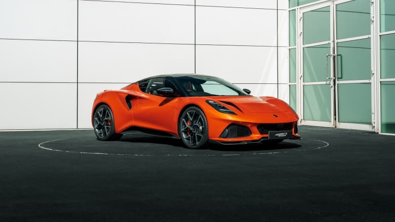 Lotus Emira 420 Sport 8K Wallpaper