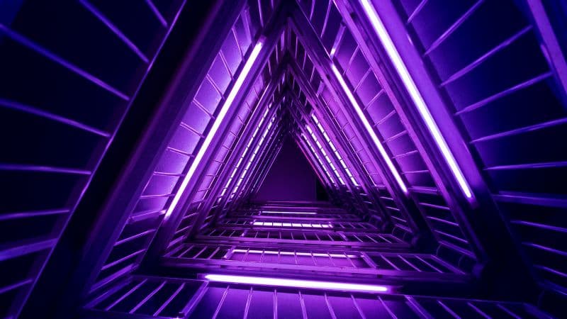 Neon Triangle Purple light Wallpaper